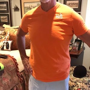 Hollister Men’s Orange V-Neck Short Sleeved Shirt